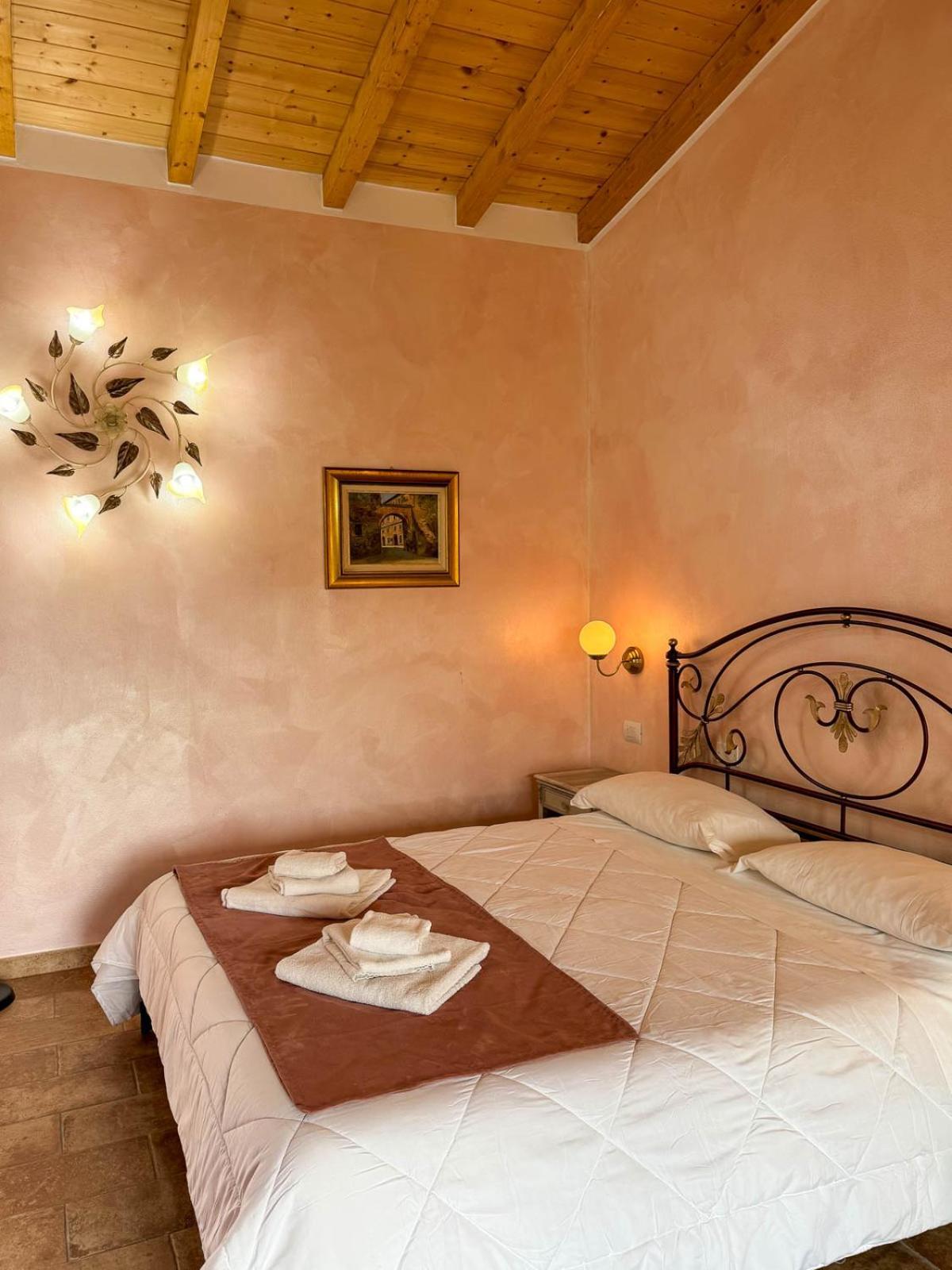 La Poggiata Aparthotel Monterotondo  Exteriör bild