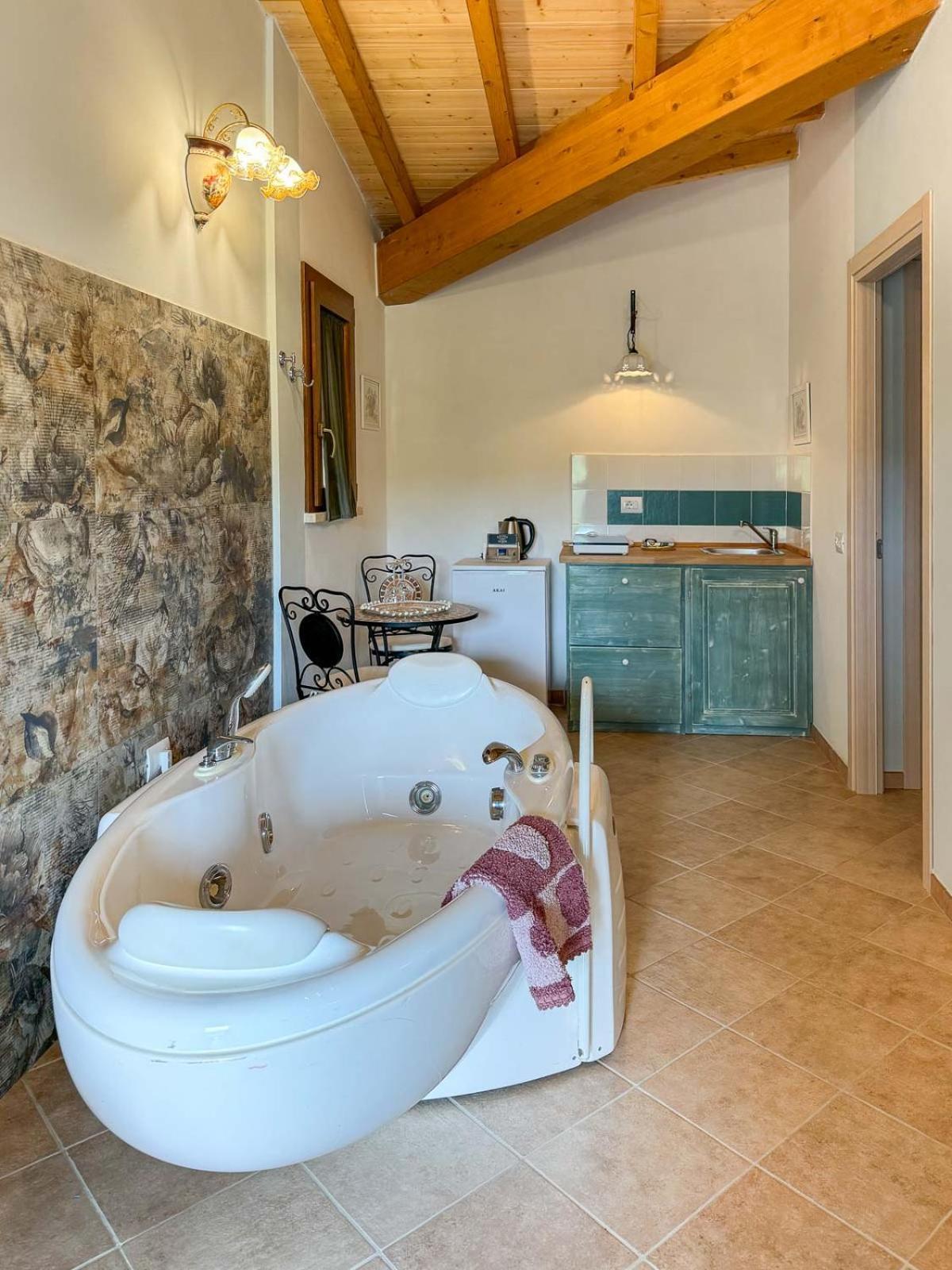 La Poggiata Aparthotel Monterotondo  Exteriör bild